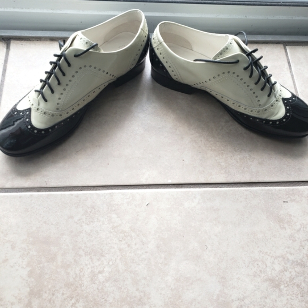 Chanel lace up patient calfskin oxford - Picture 11 of 12